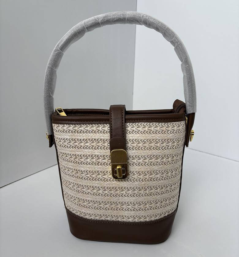 Deery Bucket Bag (Cream White) image