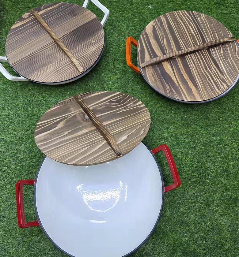 36cm Non-Stick Enameled Cast Iron Wok with Wooden Lid image