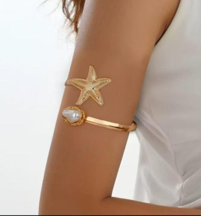 Coastal Starfish & Baroque Pearl Armlet image