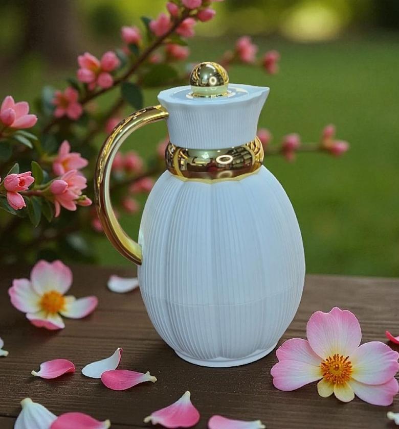 Elegant Vacuum Insulated Thermal Carafe with Textured White Finish image