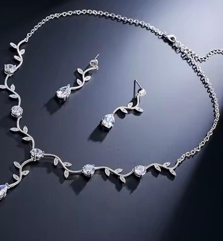 Crystal Vine Garden Set image