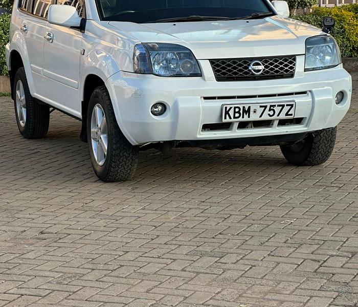 Nissan Xtrail KBM, YOM 2003 Model,  Automatic, Rating 2000cc 4WD Optional image
