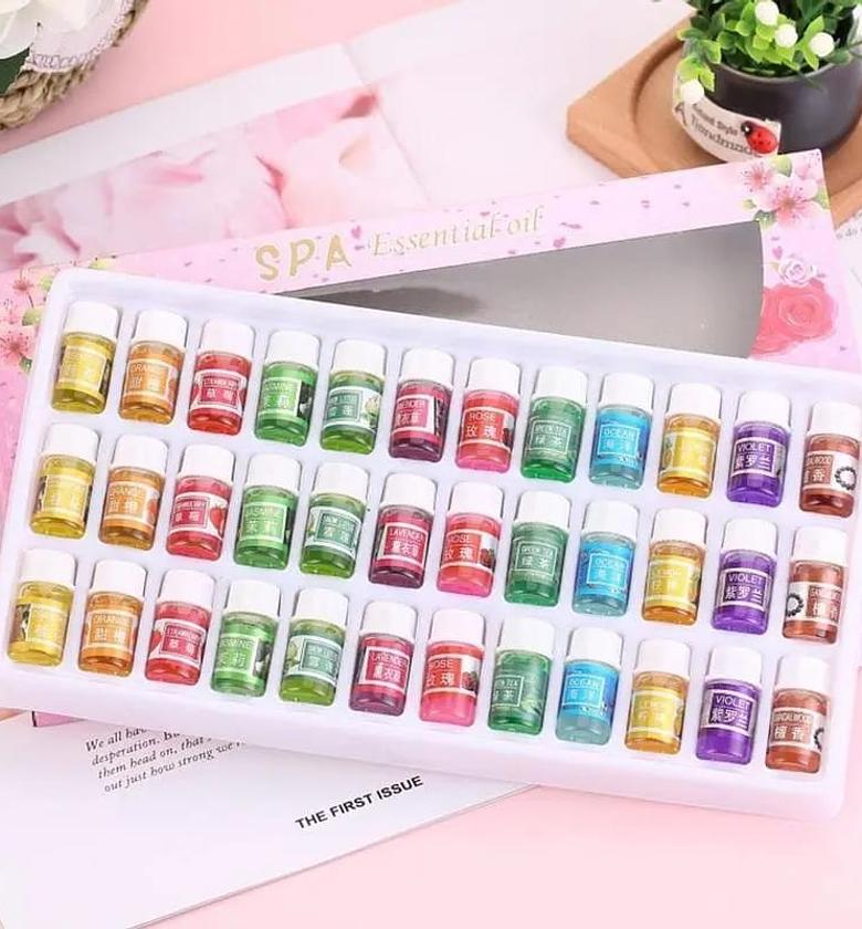 ESSENTIAL OIL  image