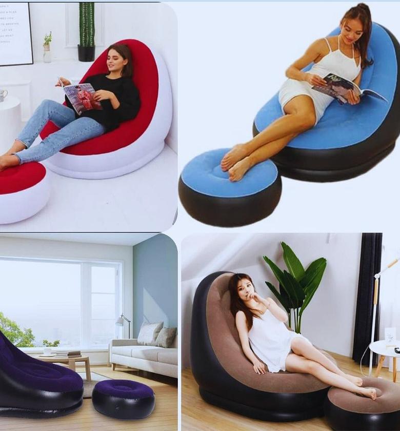 Inflatable seat, with foot rest and a manual pump image