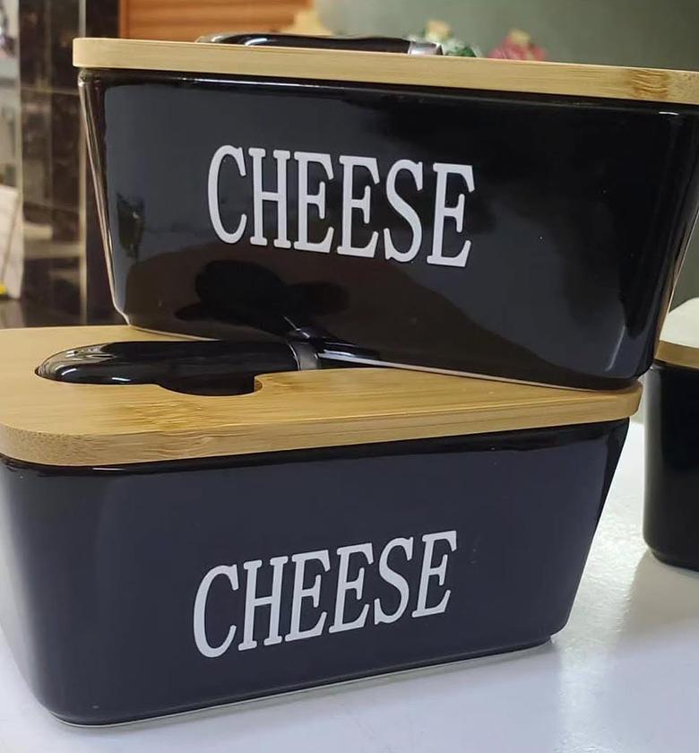 Ceramic cheese box with wooden lid. Capacity: 400ml image