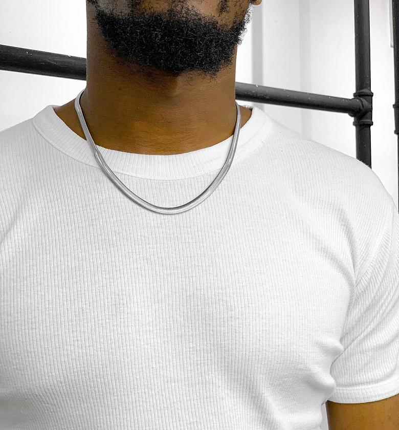 UNCOMMON LANGH SHORT CHAIN image