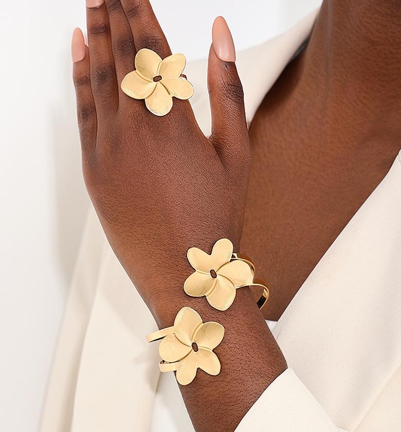 2 flower bracelet and ring set image