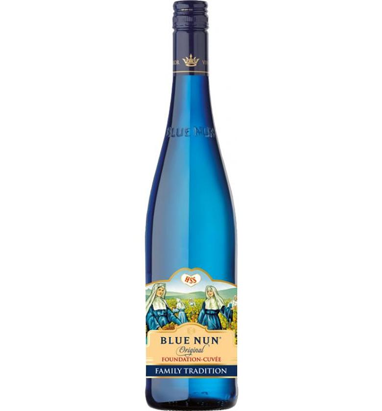 Blue nun wine 750ml image