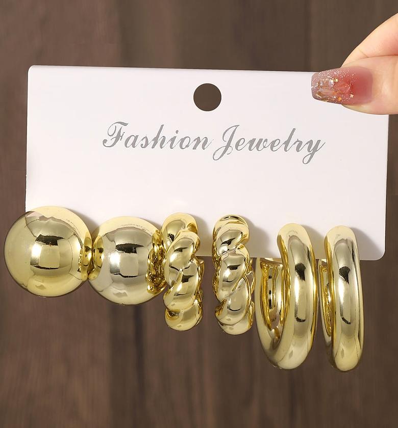 3 piece set with stud image