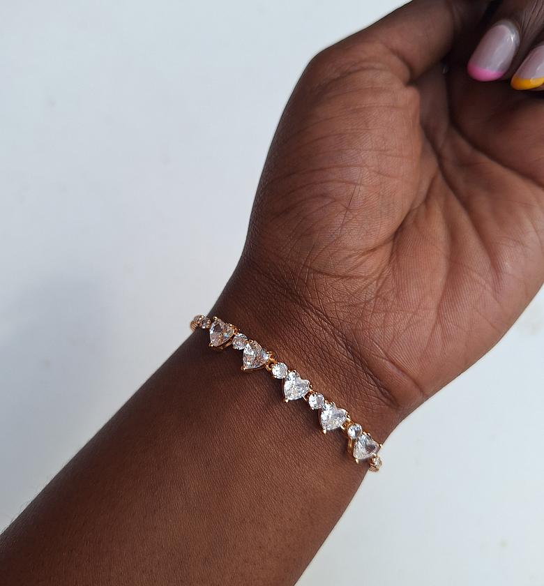 Hypoallergenic, non-tarnish, and anti-fading Gold Coated Bracelet✨️ KES 1500/= image