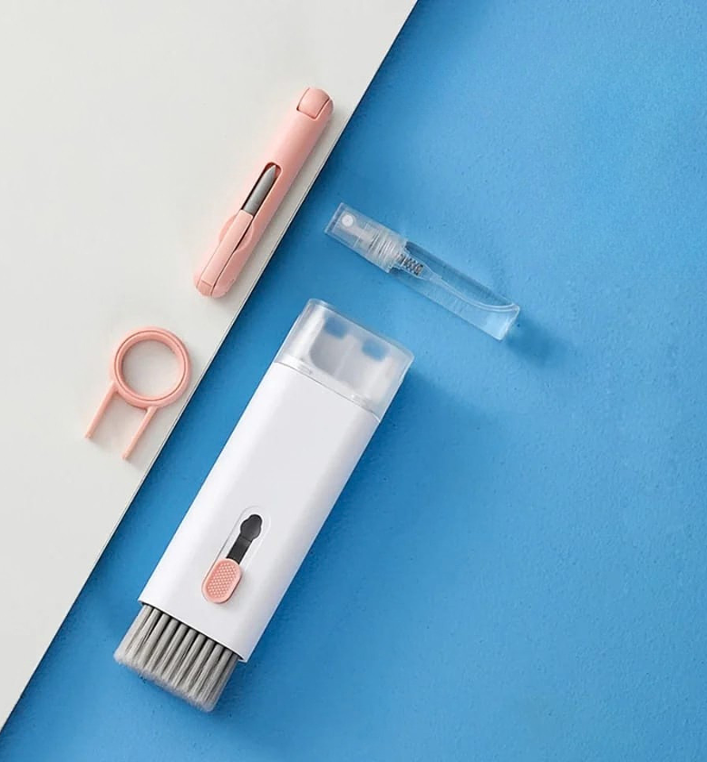 7-in-1 Multifunctional Electronics Cleaning Kit for Keyboards, Earbuds, and Screens image