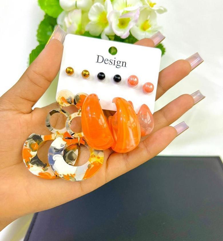 Resin earrings image