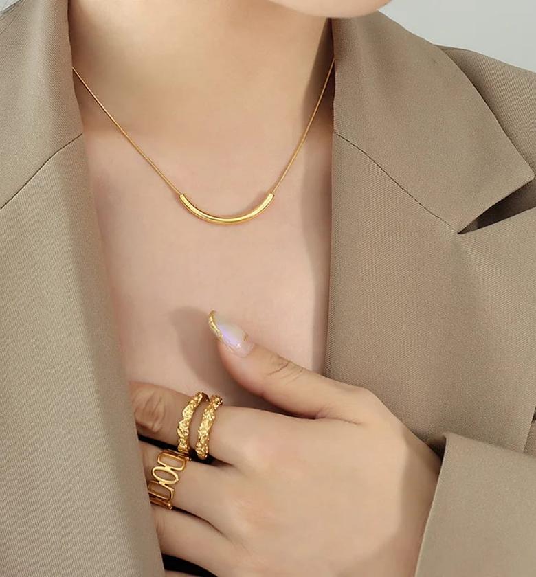 Long bar necklace image