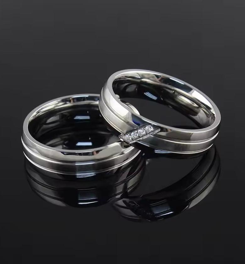 The Signature Groom and Bride Band Set image