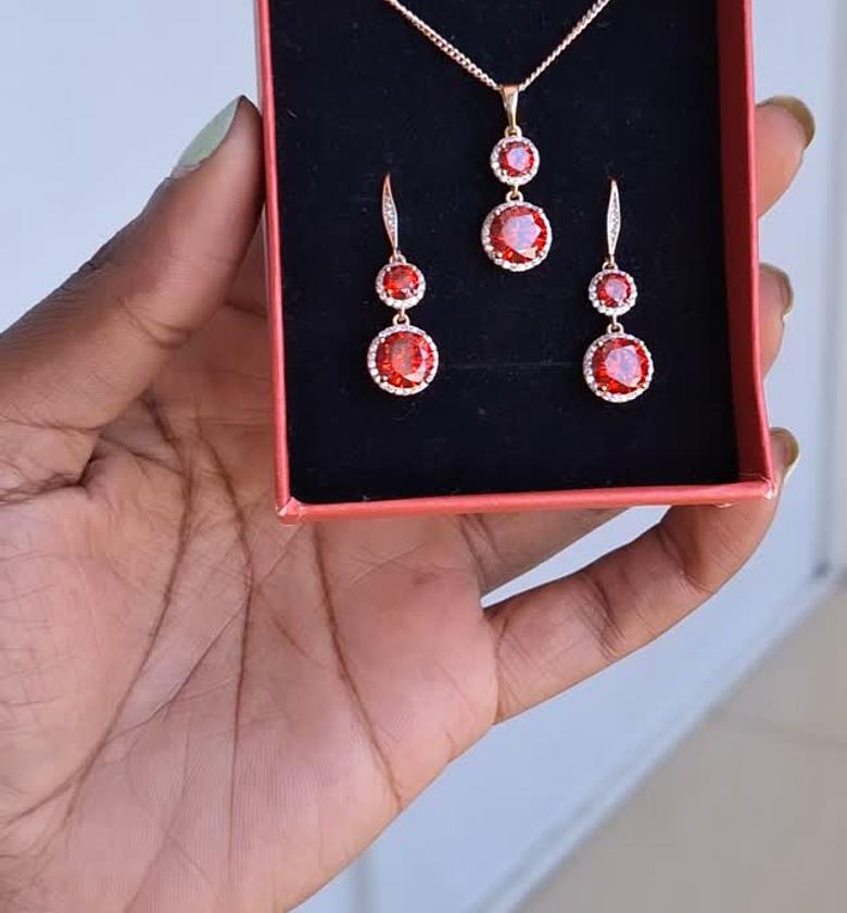 hypollargenic non tarnish and anti fading gold coated necklace  and earrings set image