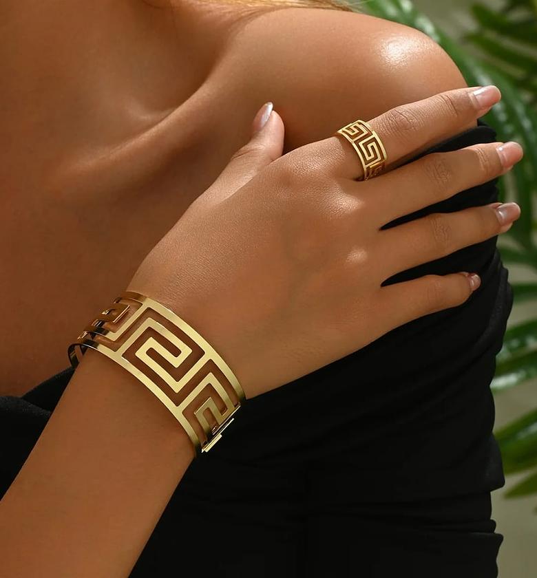 Zigzag bracelet and ring set image