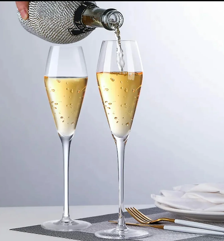 6-Piece Elegant Tulip Crystal Champagne Glass Set image