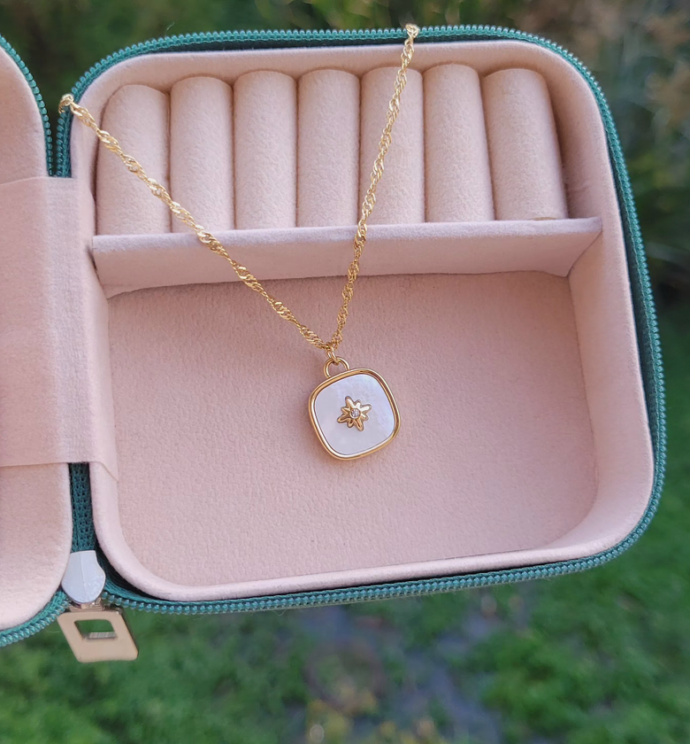 Square white necklace  image