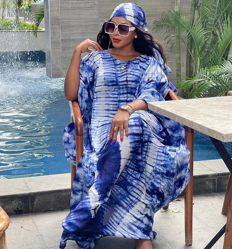 Elegant Luxe Dera image