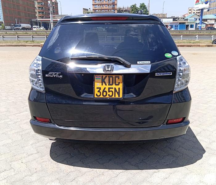 Honda Fit Shuttle Hybrid KDC, YOM 2013, Automatic, Rating 1300cc image