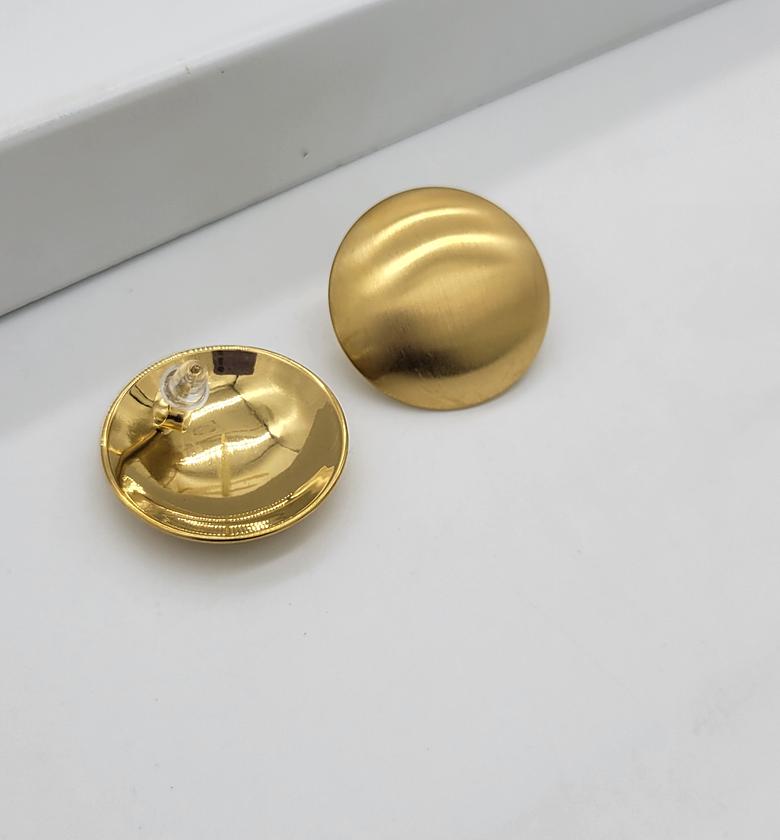 Hoop earrings  image