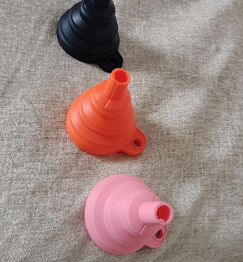 Silicone funnel  image