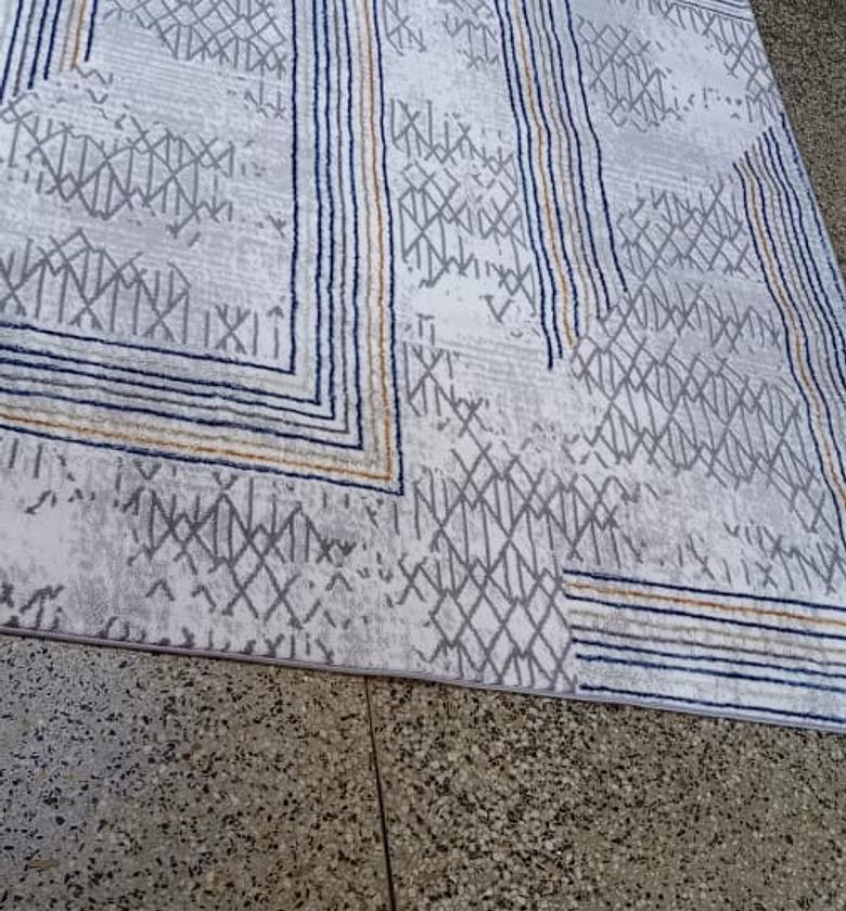 CARPET. 5*8 Turkish carpet image