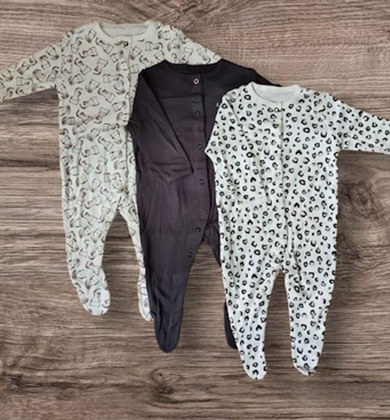 3 pack Black & white Romper set image