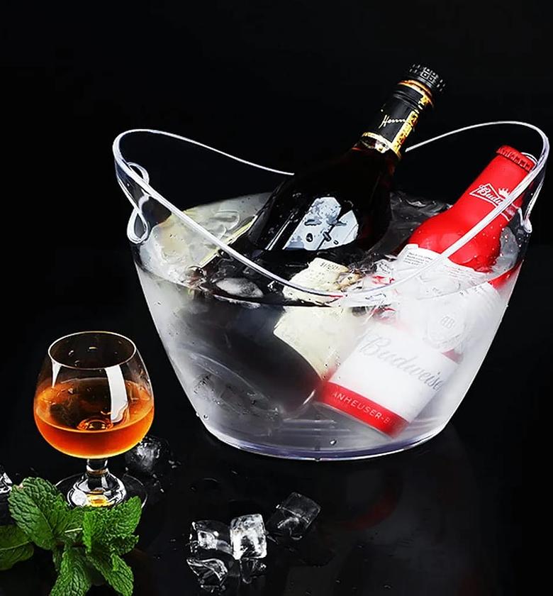 Large capacity ice bucket  image