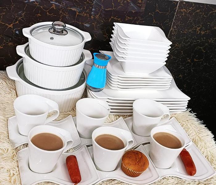 33 pcs wavy dinner Sets image