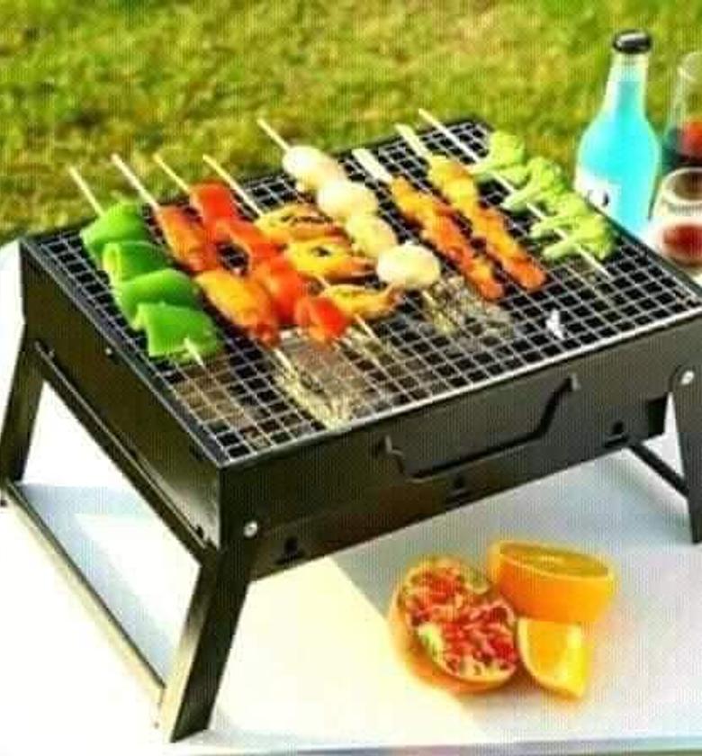 Foldable Portable barbecue charcoal grill ,Size 35cm*27cm *19.5cm image
