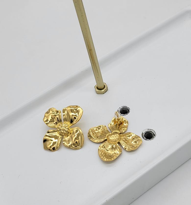 Flower earrings  image