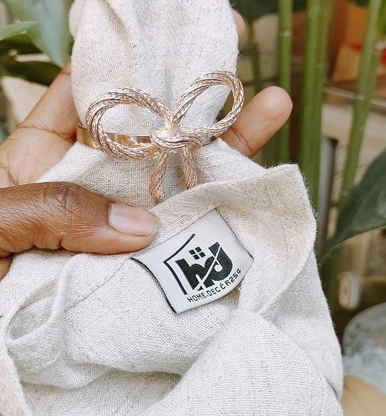 Dining napkins  image