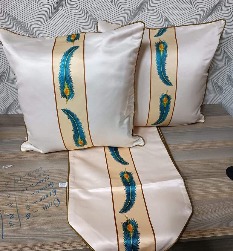 Bed Runner set  🪔2 pcs cushion covers  🪔1pc Runner 200cm           image