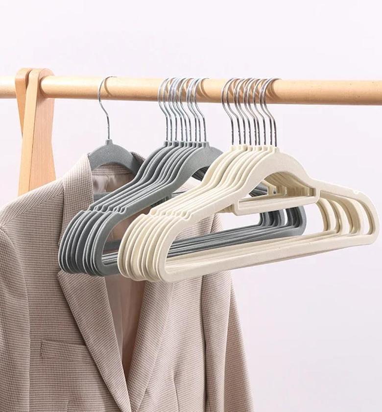 10pc Velvet Antislip hangers  image