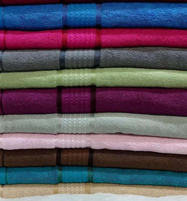 Heavy Quality bath towels. image