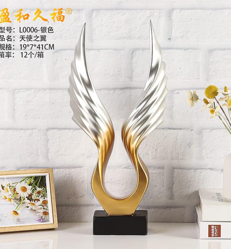 CERAMIC DECORS. Ceramic decors, eagle, wings  image