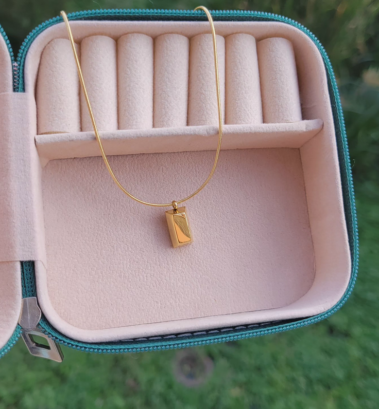 Block necklace  image