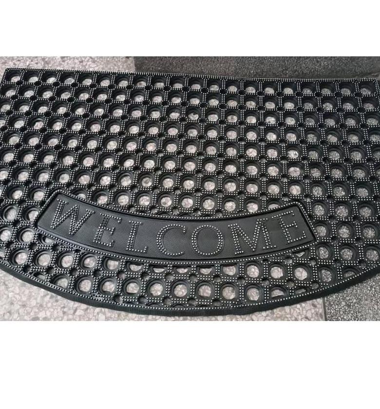 Quality rubber door mat. image