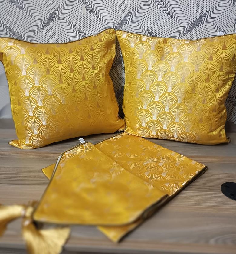 Bed Runner set  🪔2 pcs cushion covers  🪔1pc Runner 200cm           image