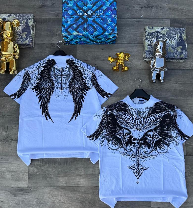 Graphics t-shirt image