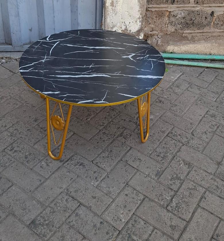 TABLE. White and black executive  MDF marble effect round table image