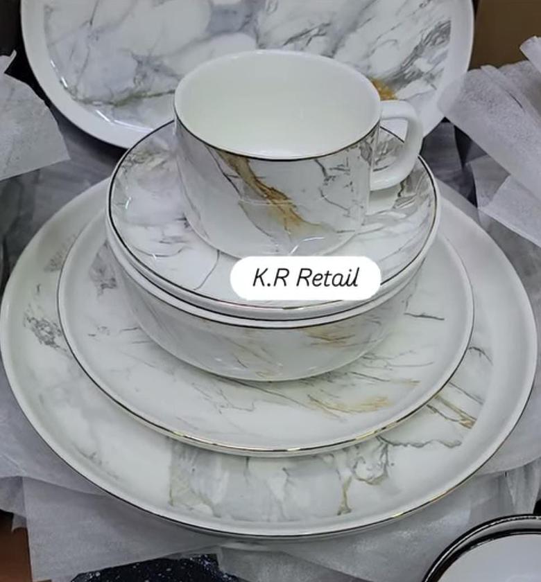 New 32pc Elegant European Porcelain Dinner set image