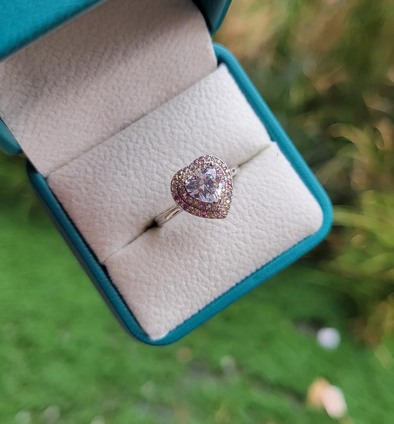 Loveheart promise ring image