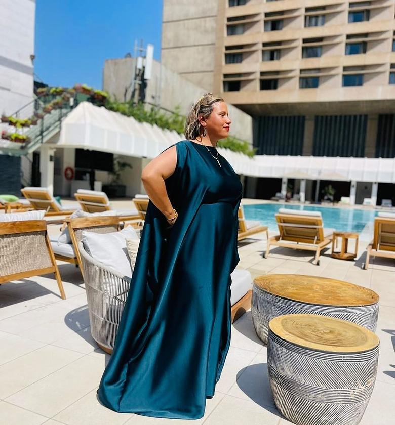 Elegant Luxe Dera image