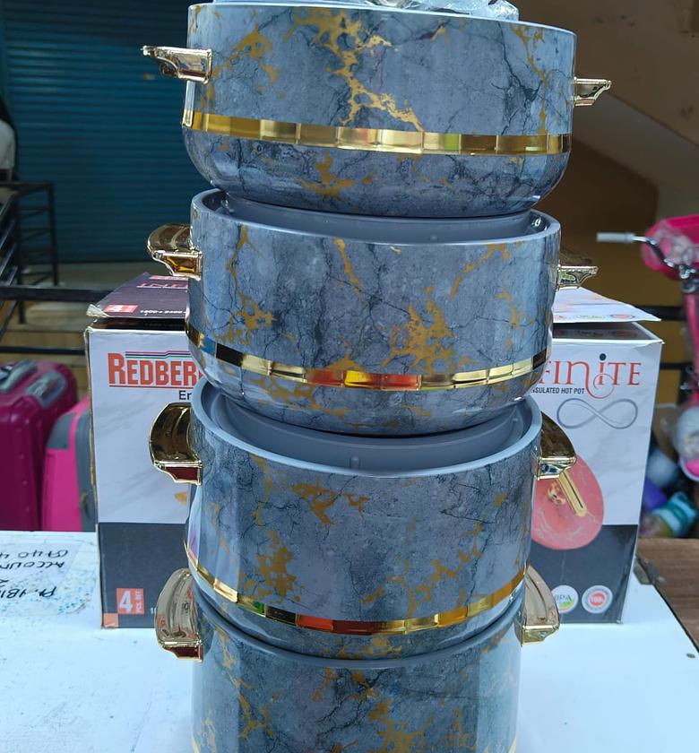 REDBERRY hot pots  Quality Hotpots  INFINITE designer insulated hot pots  image