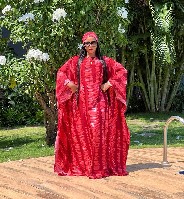 Elegant Luxe Deras image