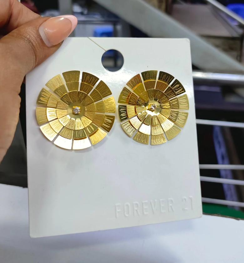 Crystals on stainless steel golden goodness image