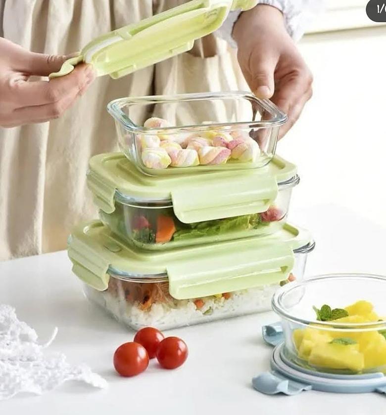 3pc glass snack/lunch box. image