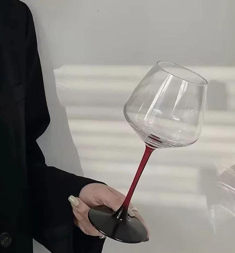 Crystal Red wine glass with Elegant Long stem image